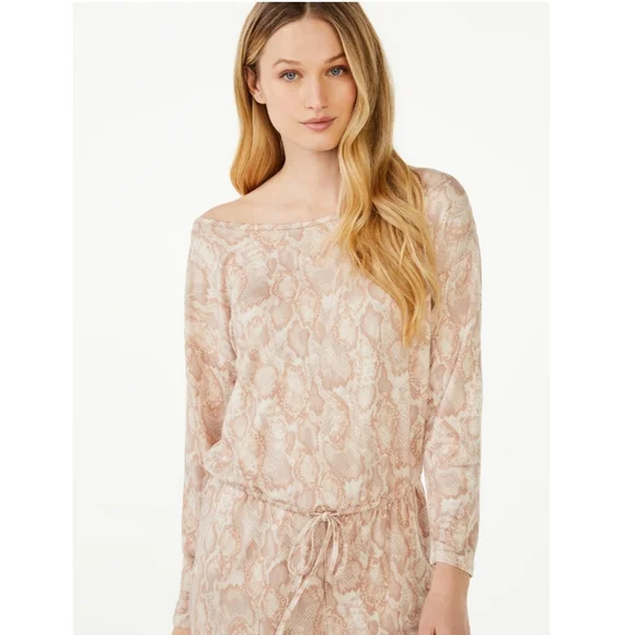 Long Sleeve Romper - Picture 4 of 7